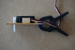 Fokker E.III Bausatz Querruderservo